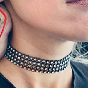 Colgante choker