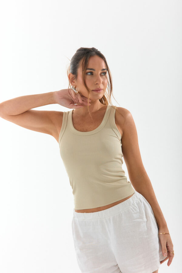 Musculosa Cerrada