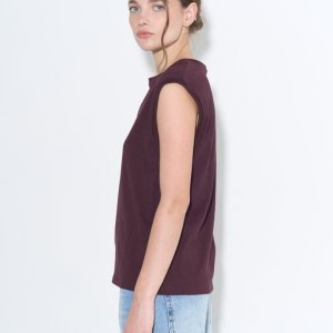 Remera Plutarco